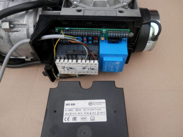 Napęd bramy rolowanej GFA ELEKTROMATEN SI 55.15-40